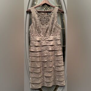 Adrianna Papell Silver Tiered Sheath Lined Dress Size Small EUC